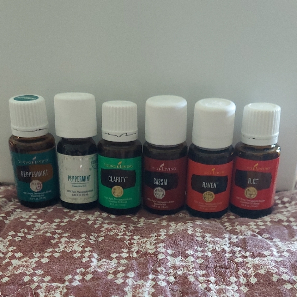 SOLD Young Living 15 ml Lot Of 21 Bottles